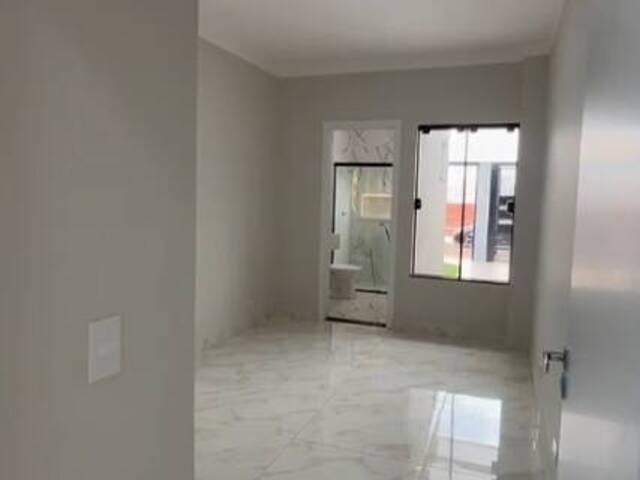 #19 - Casa para Venda em Sarandi - PR