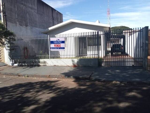 #0027 - Casa para Venda em Sarandi - PR